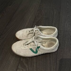 Vans Suede Women's Sneakers with Green Accent - Casual Lace-Up